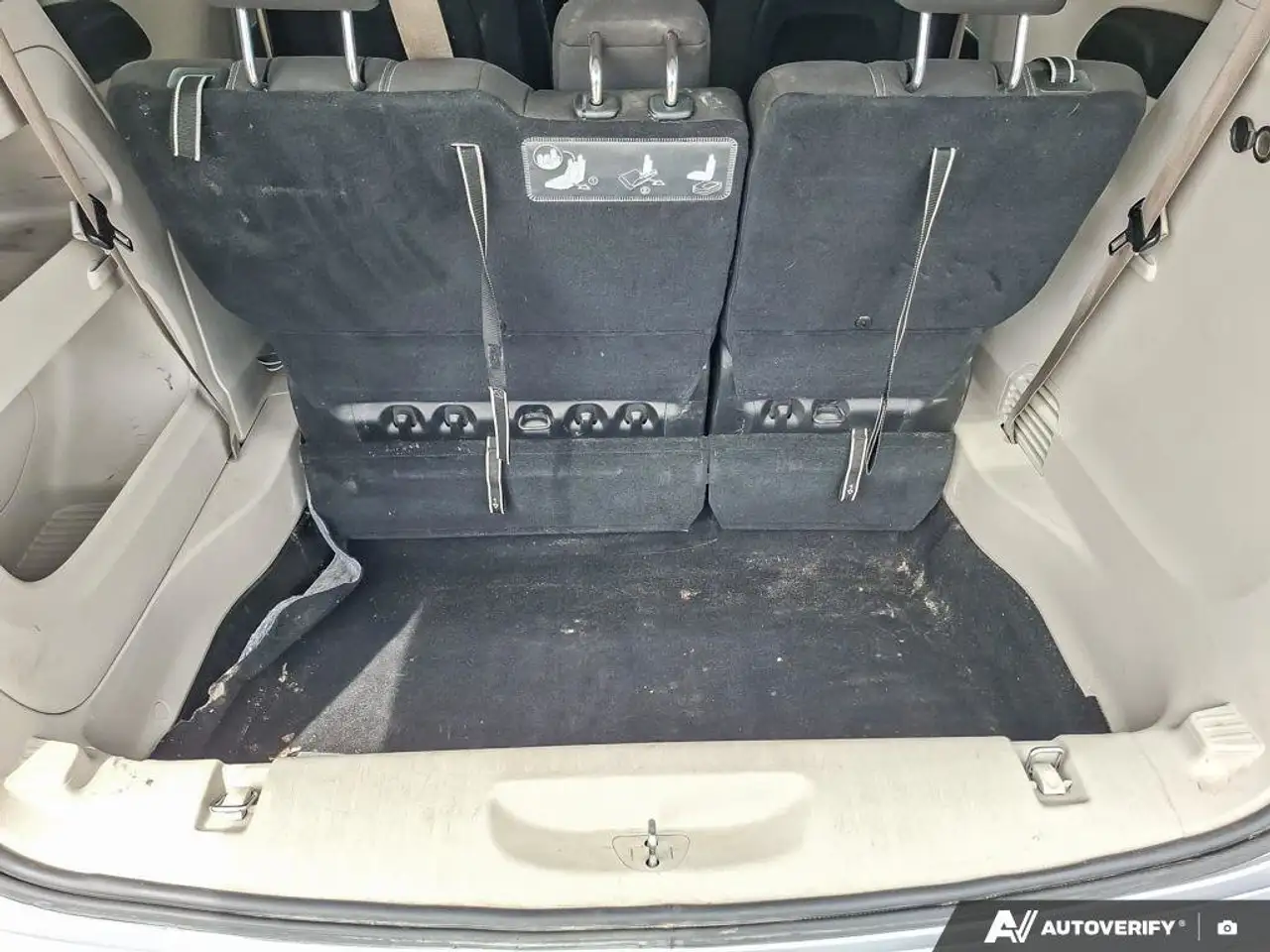 Chrysler Grand Caravan снимка Chrysler Grand Caravan