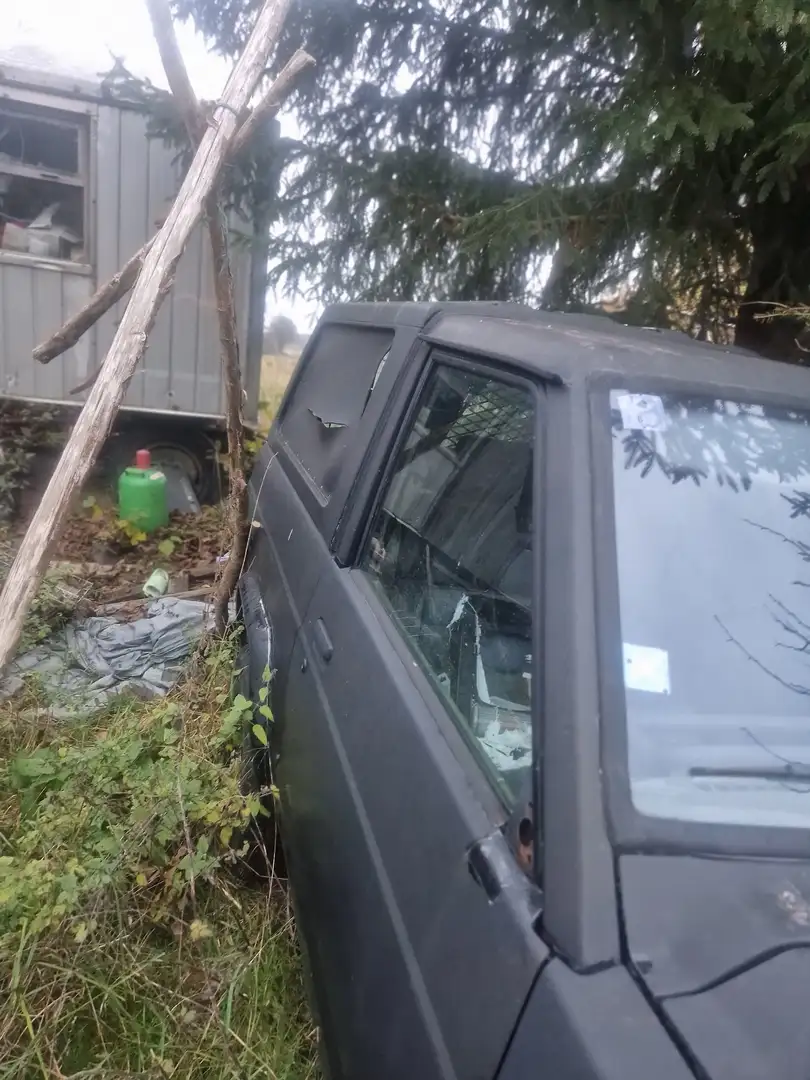 Nissan Patrol 2.8 Turbo D Schwarz - 2