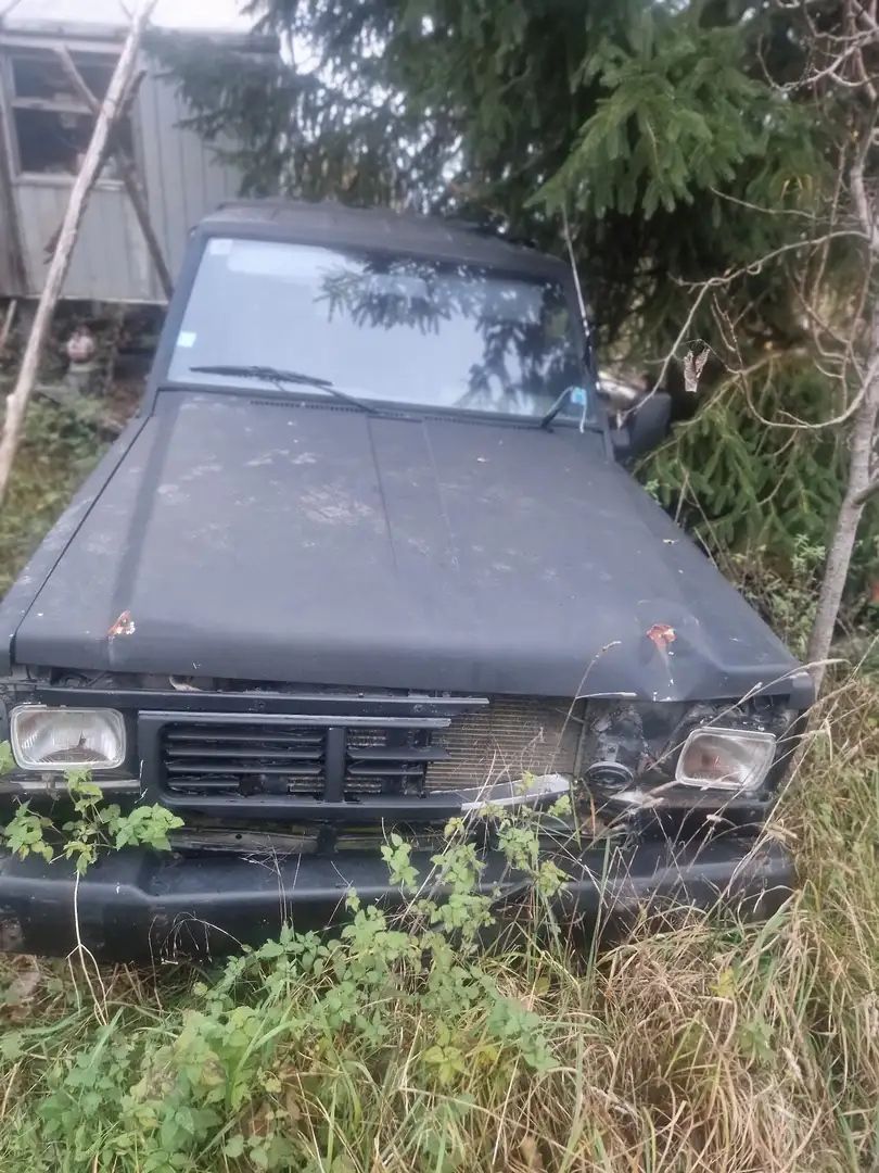 Nissan Patrol 2.8 Turbo D Schwarz - 1