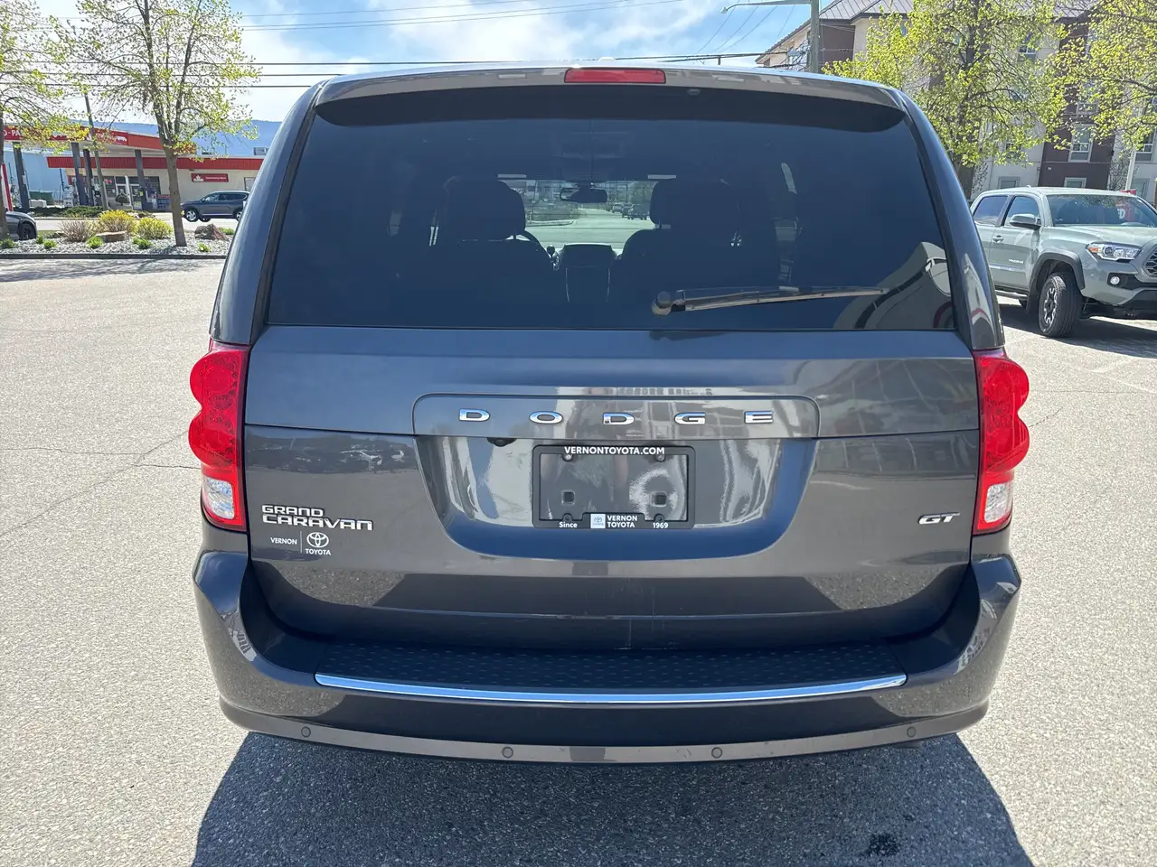 Dodge Grand Caravan снимка Dodge Grand Caravan