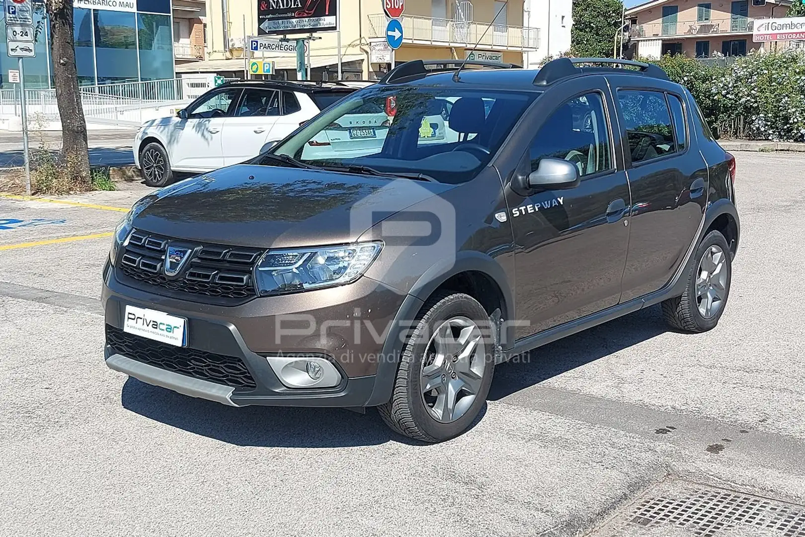 Dacia Sandero Sandero Stepway 0.9 TCe Turbo GPL 90 CV S&S Techro Marrón - 1
