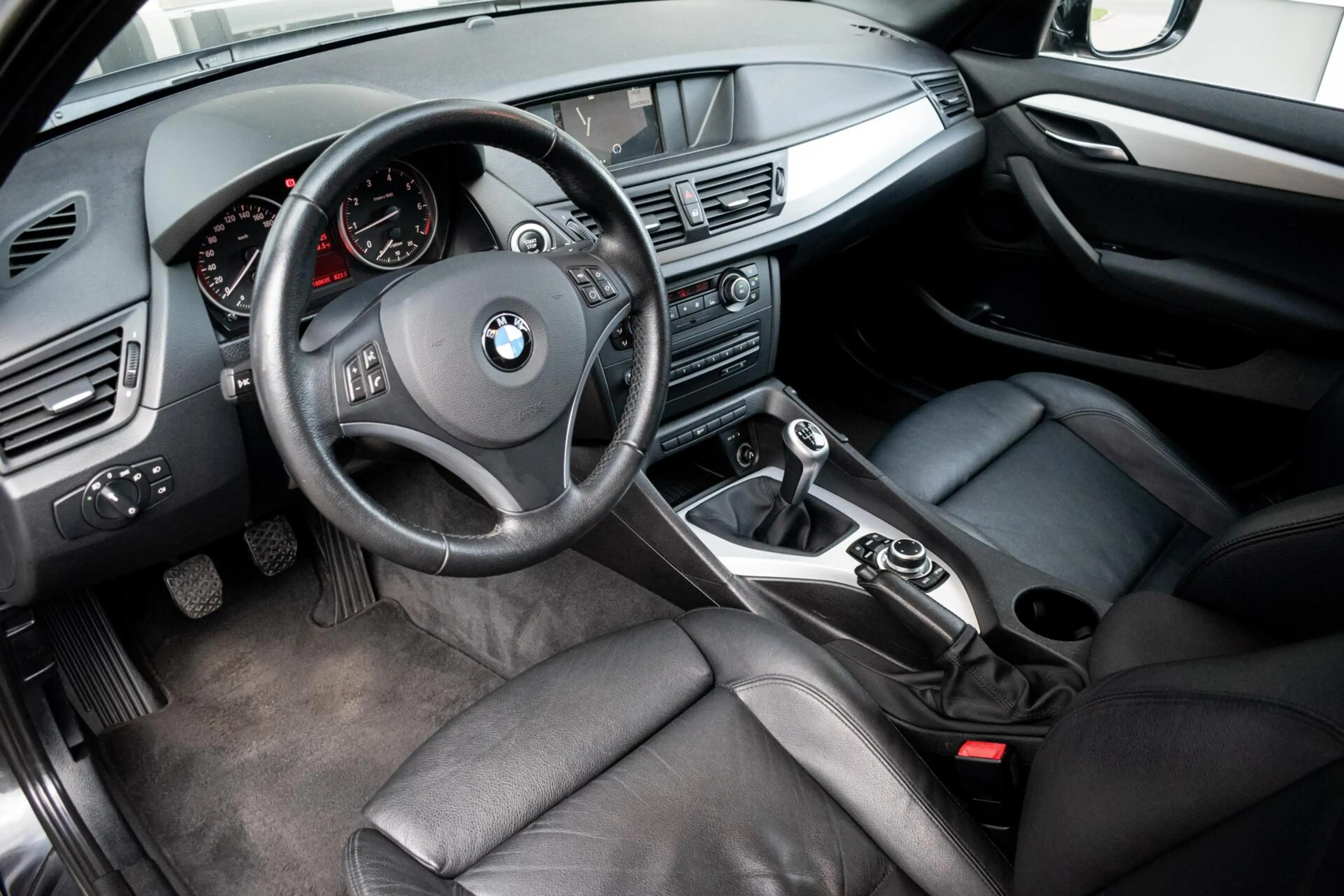 BMW X1 sDrive18i Executive|AFN. TREKHAAK|NAVI|CLIMATE|CRU — photo 35