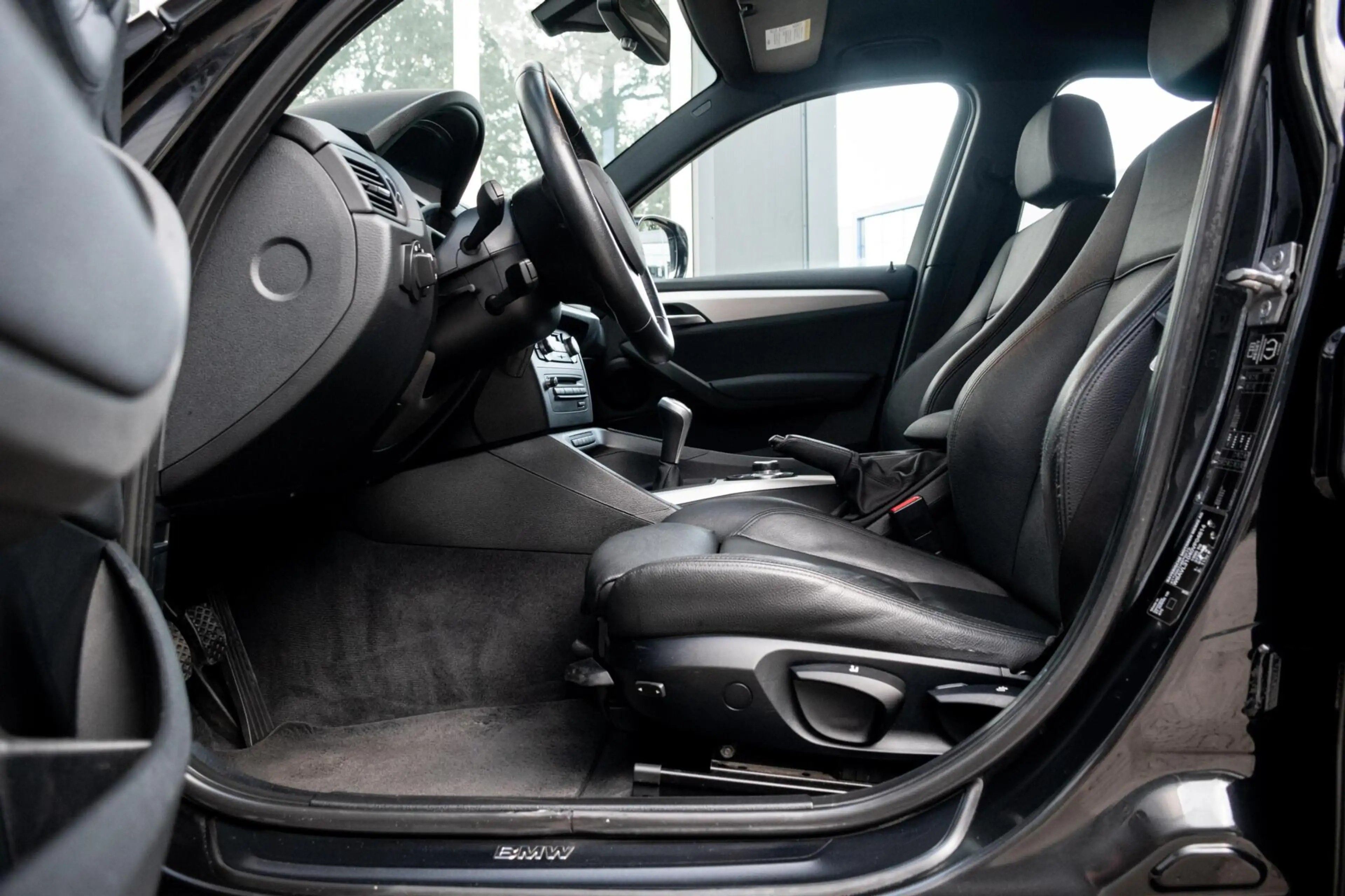 BMW X1 sDrive18i Executive|AFN. TREKHAAK|NAVI|CLIMATE|CRU — photo 5