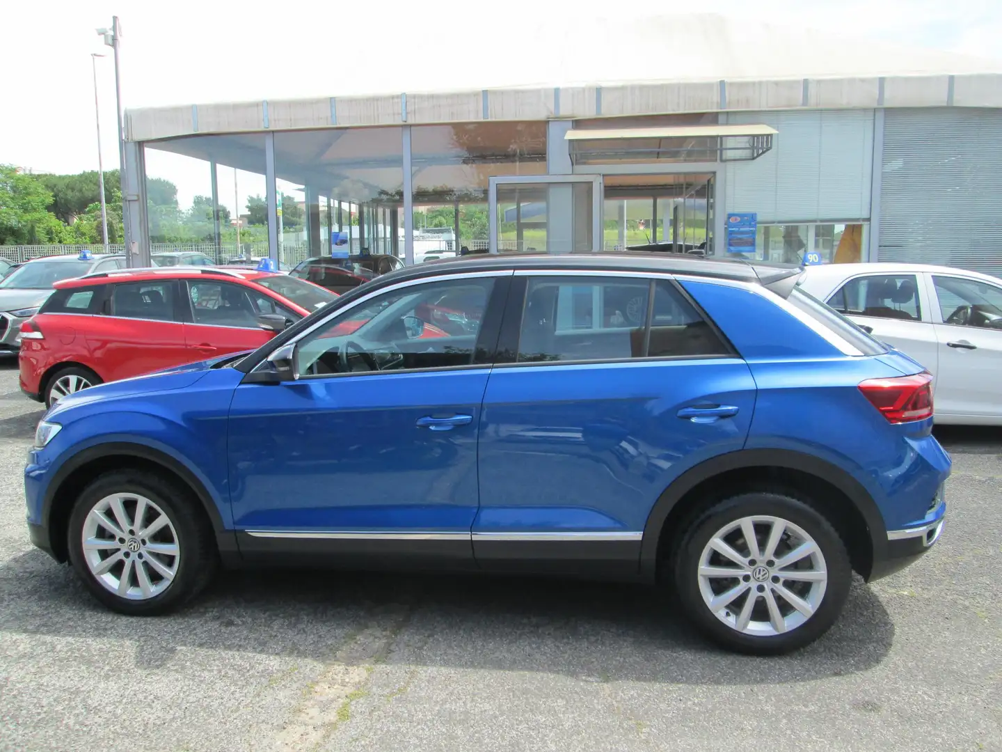 Volkswagen T-Roc 2.0 tdi Advanced 4motion dsg Blu/Azzurro - 2