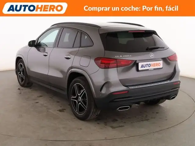 Mercedes-Benz Gla Class view 4