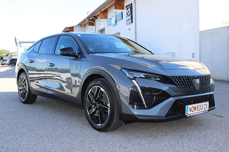 Peugeot 408 Hybrid 145 e-DCS6 GT — photo 3