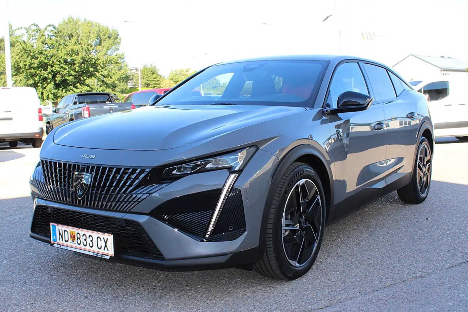 Peugeot 408 Hybrid 145 e-DCS6 GT Grau - 1