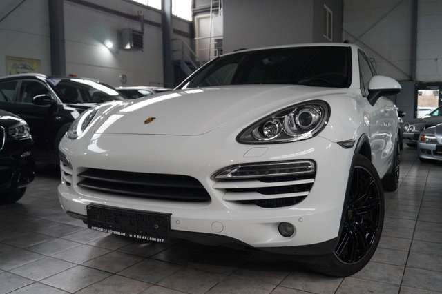 Imagine Porsche Cayenne 3.0 Diesel*Leder*Panorama*AHK*PDC*SH*