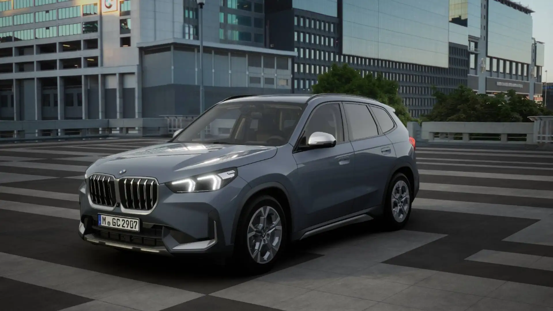 BMW X1 xDrive23d xLine SpurAss 360° AHK Navi ParkAss RFK Grijs - 1