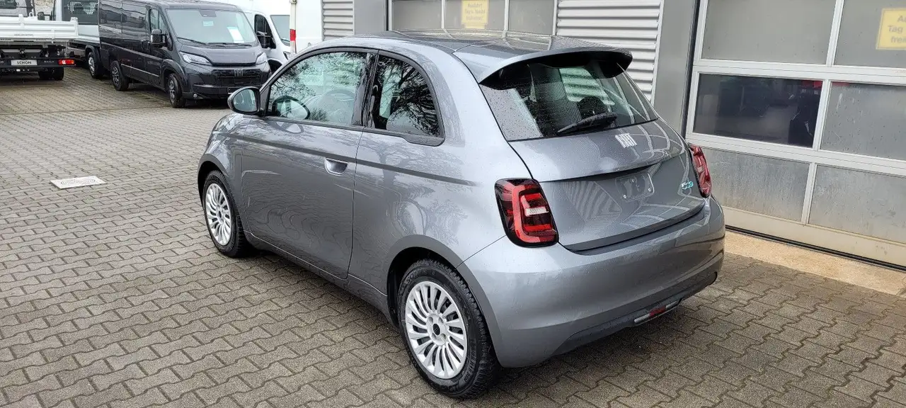 Fiat 500e Action 4
