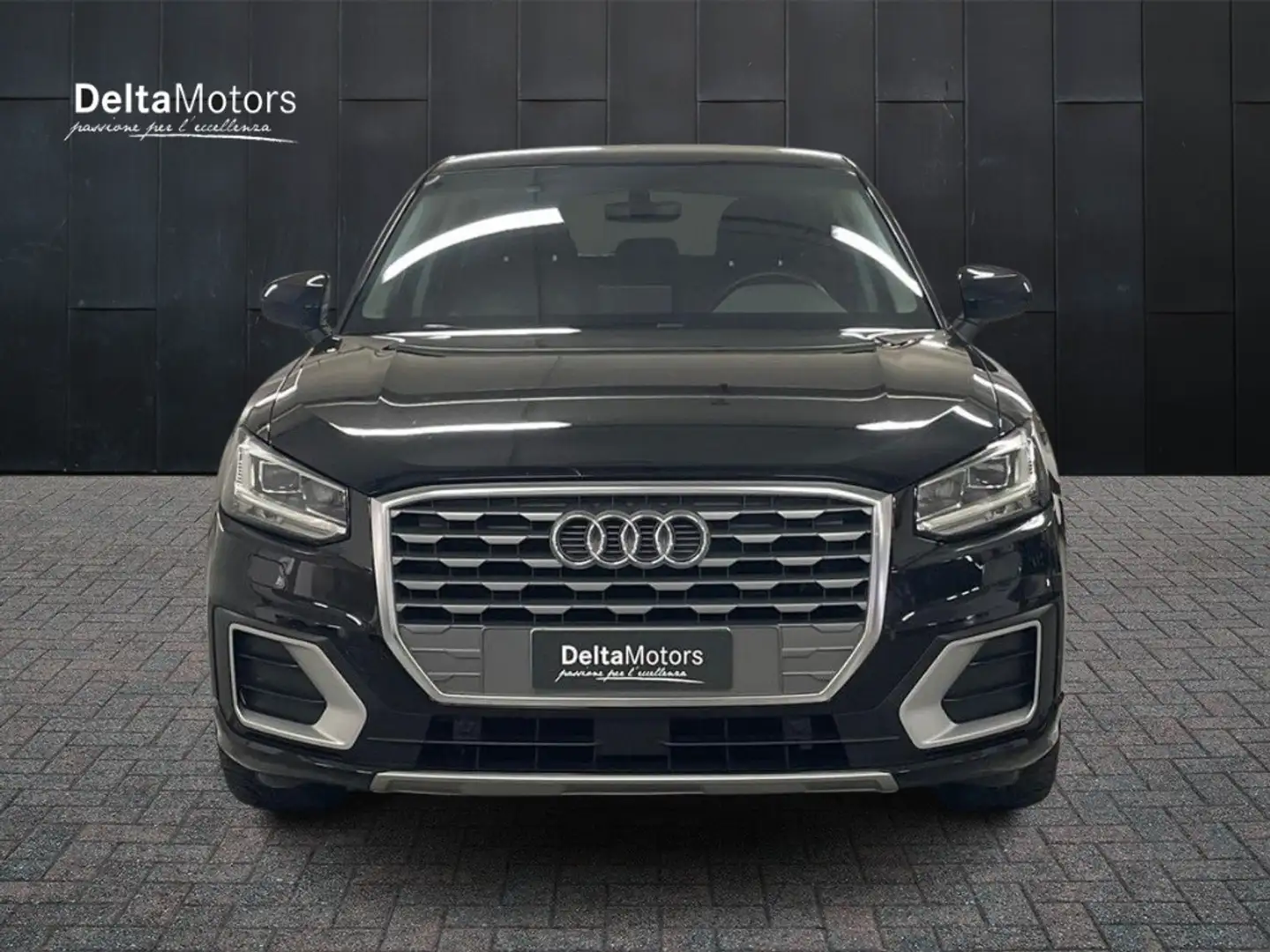 Audi Q2 30 1.6 tdi Business Design s-tronic Nero - 2