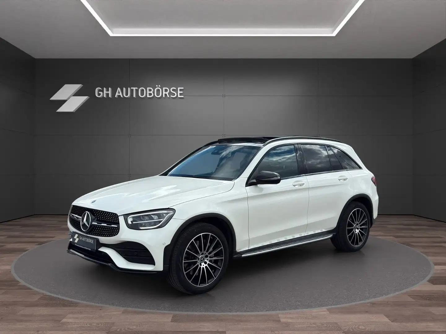 Mercedes-Benz GLC 300 4Matic AMG-LINE|PANO|WIDE|SPUR|R-KAMERA Weiß - 1