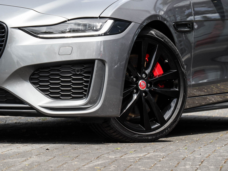 Jaguar XE P250 R-Dynamic Black Schiebedach, Tot-Winkel — photo 5