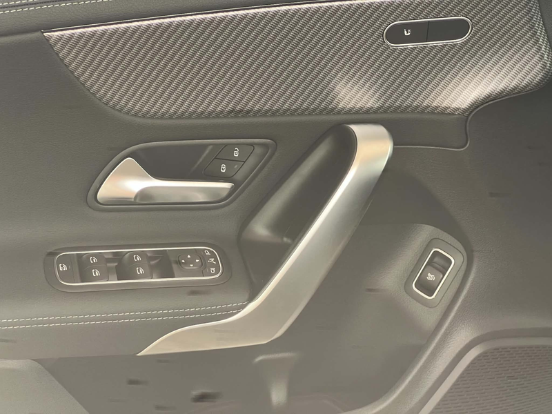 Mercedes-Benz CLA 180 coupé progressive 2025 automaat dodehoekassist camera — photo 7