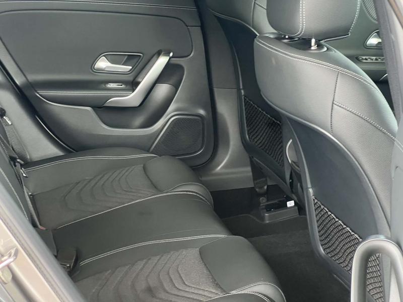 Mercedes-Benz CLA 180 coupé progressive 2025 automaat dodehoekassist camera — photo 10
