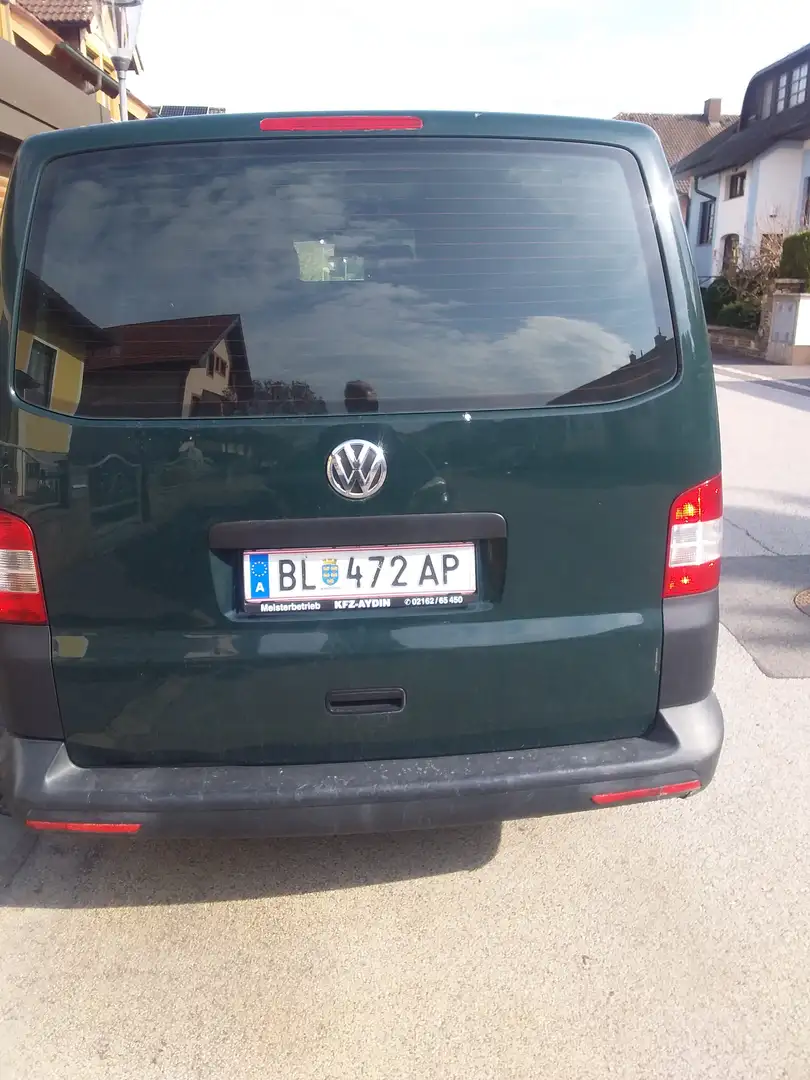 Volkswagen T5 Transporter Facelift Grün - 2