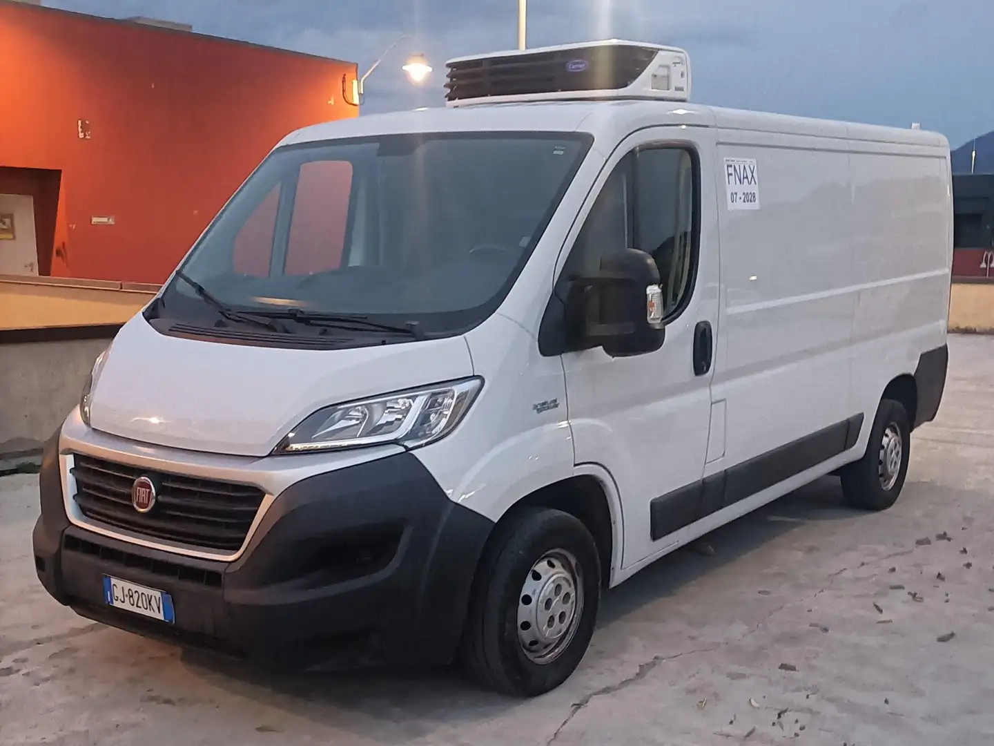 Fiat Ducato Furgone Isotermico con Gruppo Frigo Bianco - 2