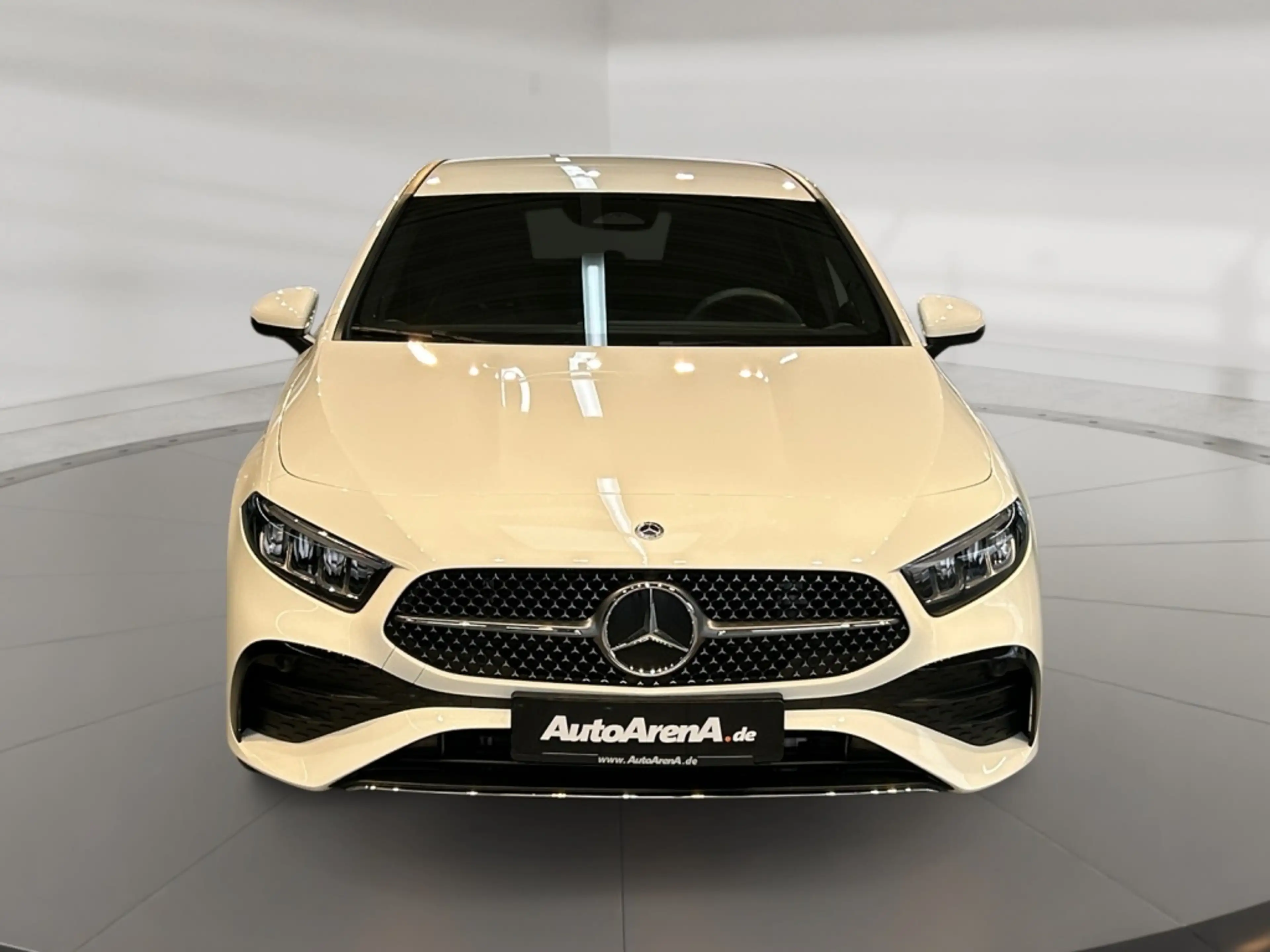 Mercedes-Benz A 220 d AMG AMG+MBUX+Burm+Wide+Cam+LED+Navi+AUT — photo 7
