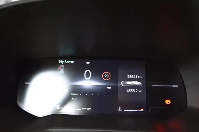 Renault Clio view 8