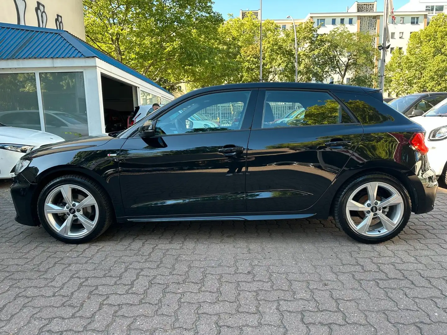 Audi A1 30 TFSI S line*LEDER*NAVI*SHZ*LED*MMI*APS+ Schwarz - 2