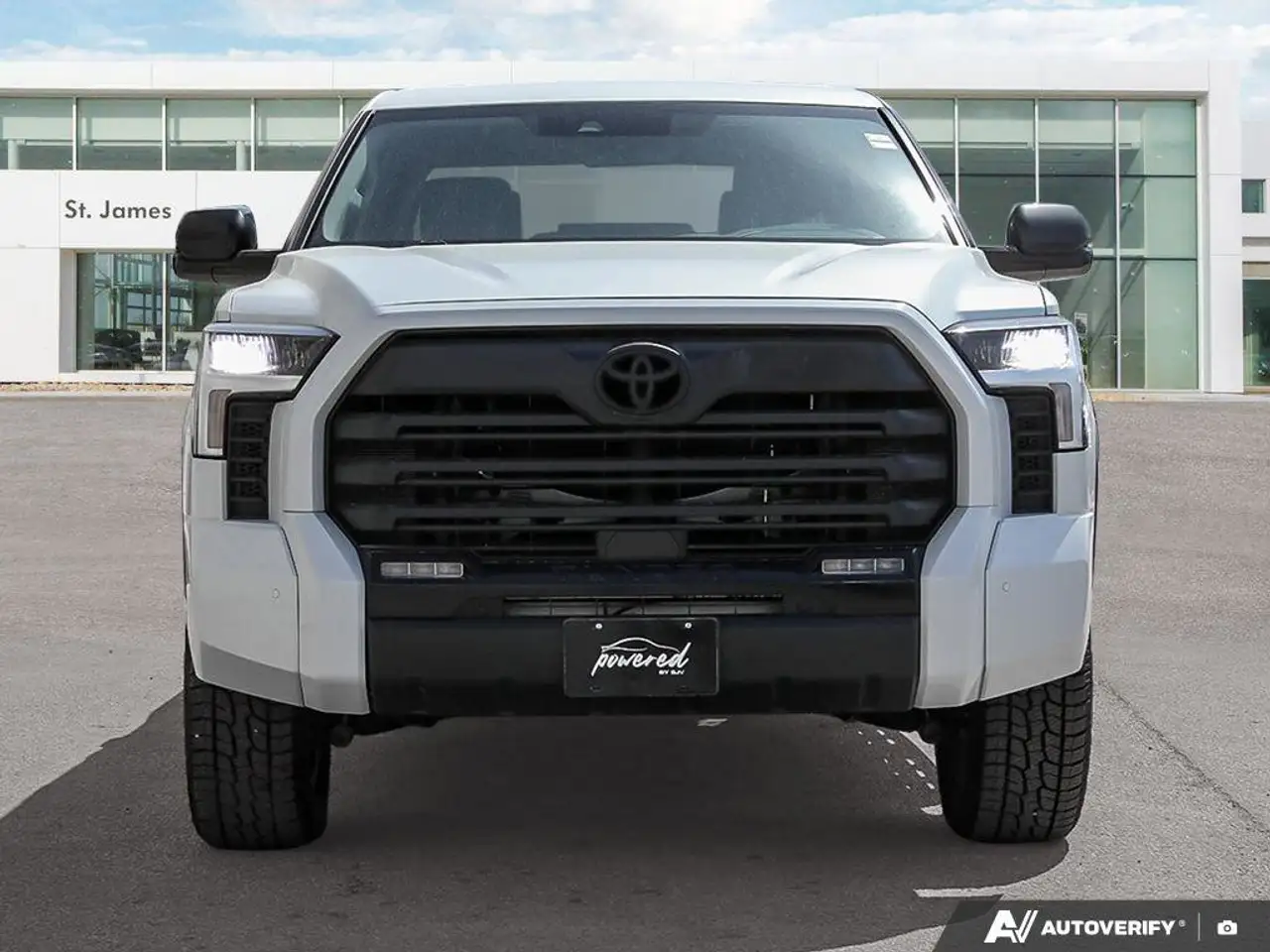Toyota Tundra снимка Toyota Tundra