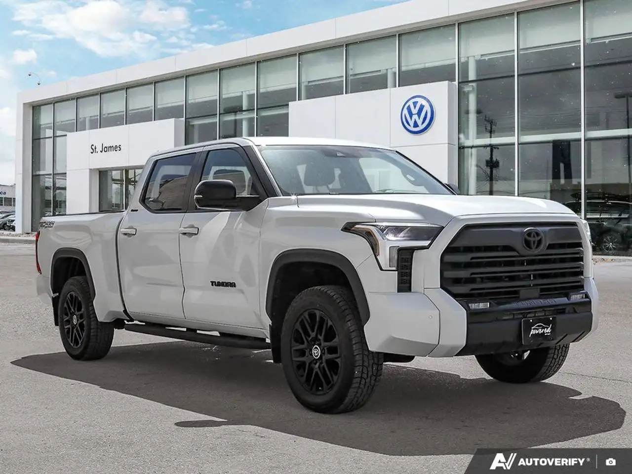 Toyota Tundra снимка Toyota Tundra