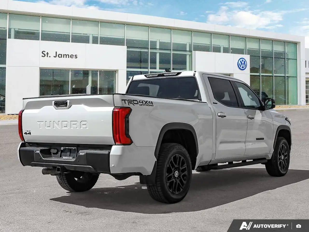 Toyota Tundra снимка Toyota Tundra