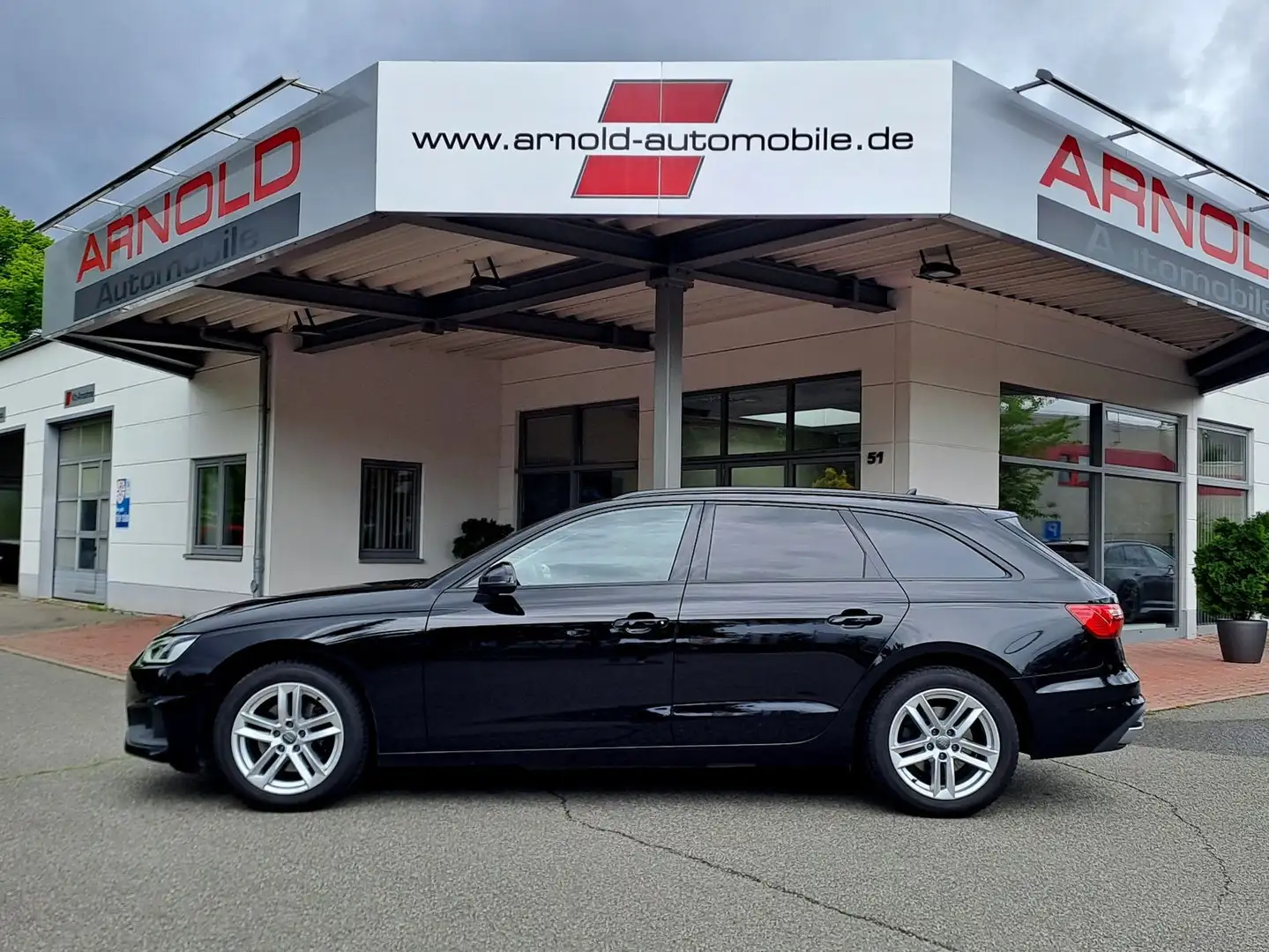Audi A4 Avant 35 TDI S tronic Negro - 1