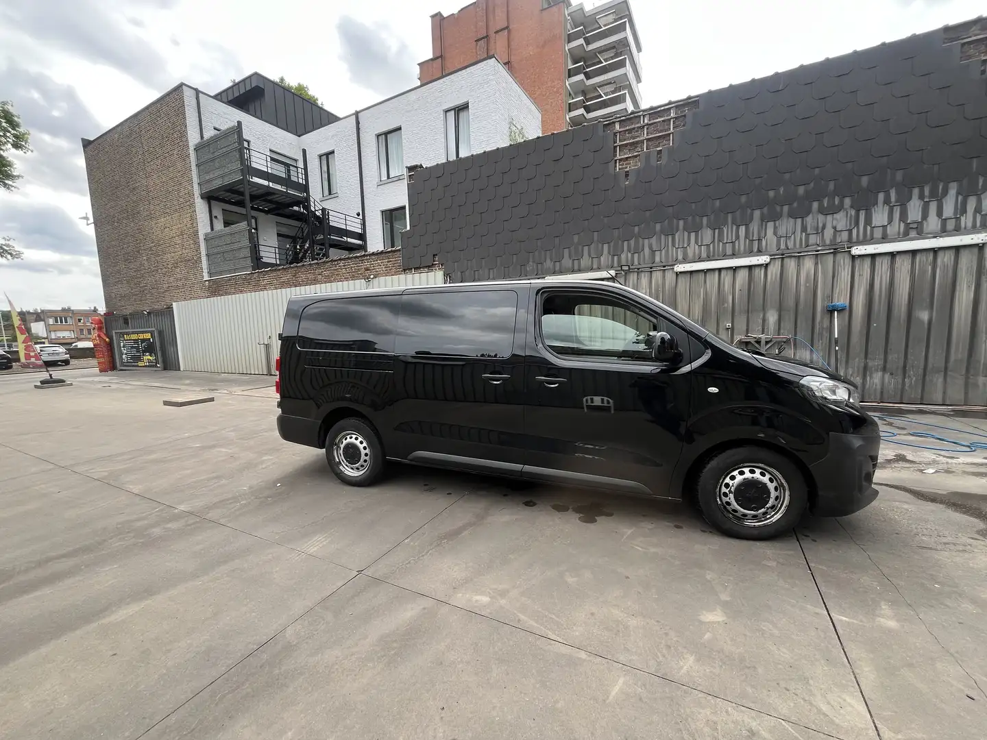Peugeot Expert 2.0 HDi L2H1 Confort 6pl. - 1