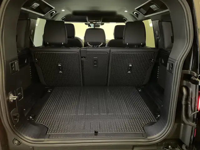 Land Rover Defender 110 D300 AWD X-Dynami Ansicht 14