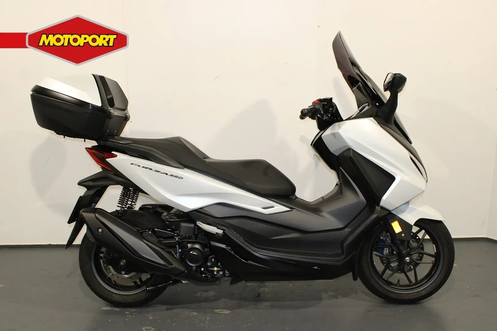 Honda Forza 350 NSS Zwart - 1