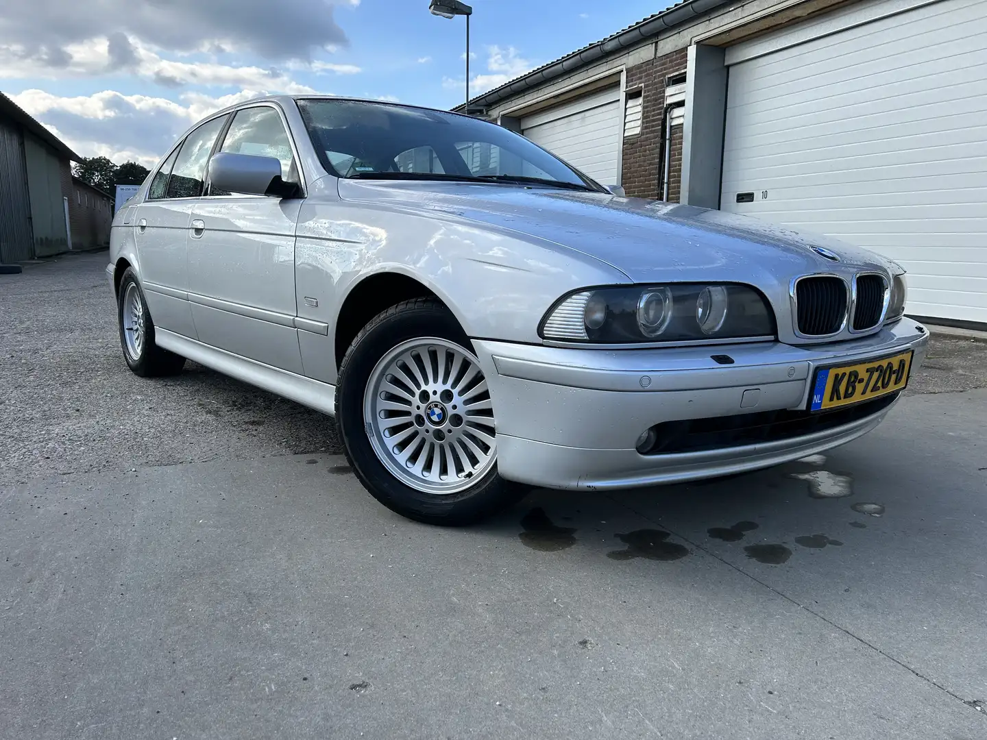 BMW 525 525i Executive Gris - 1