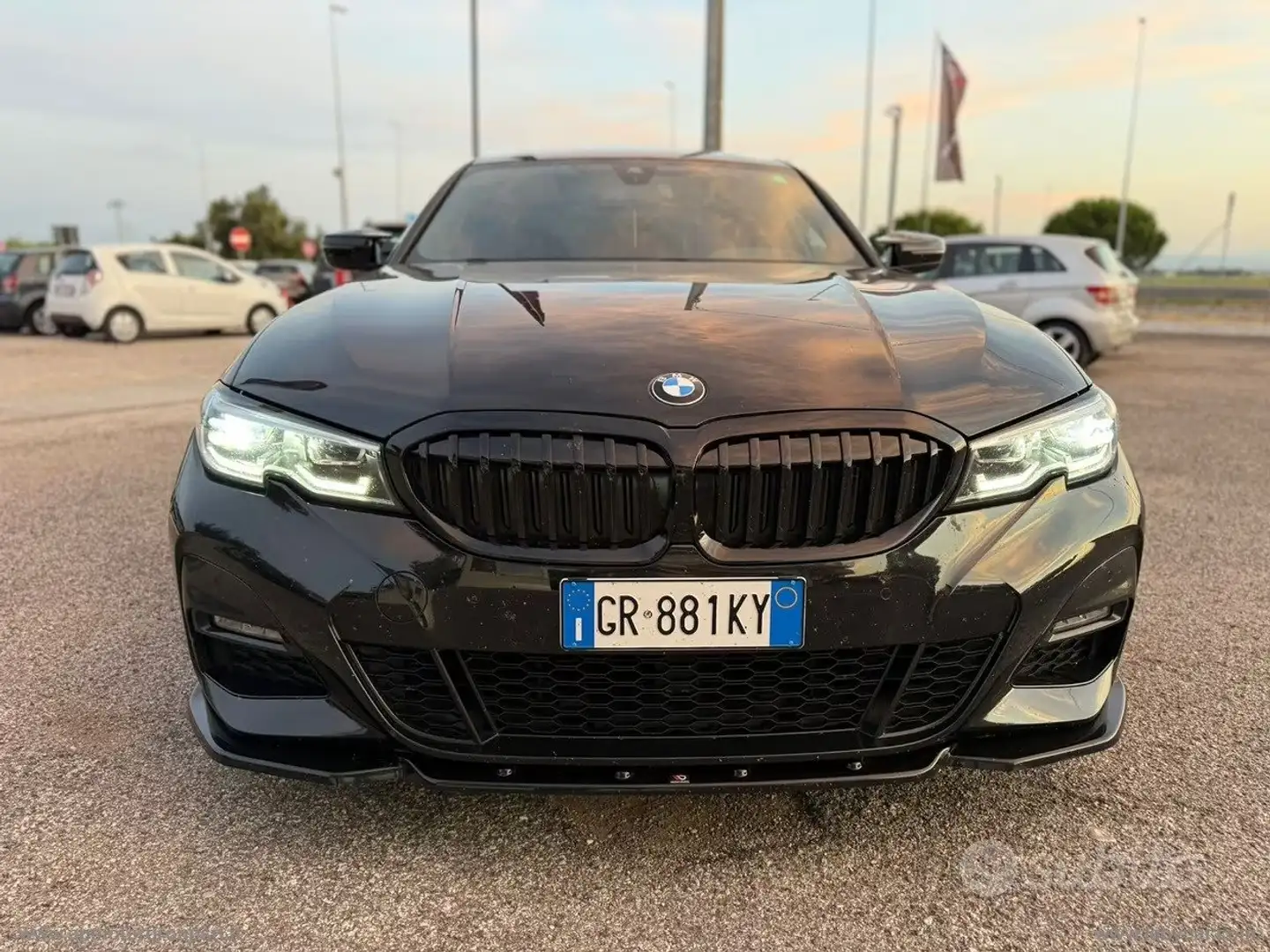 BMW 330 Serie 3 G20 2019 Berlina 330e Msport auto Nero - 1