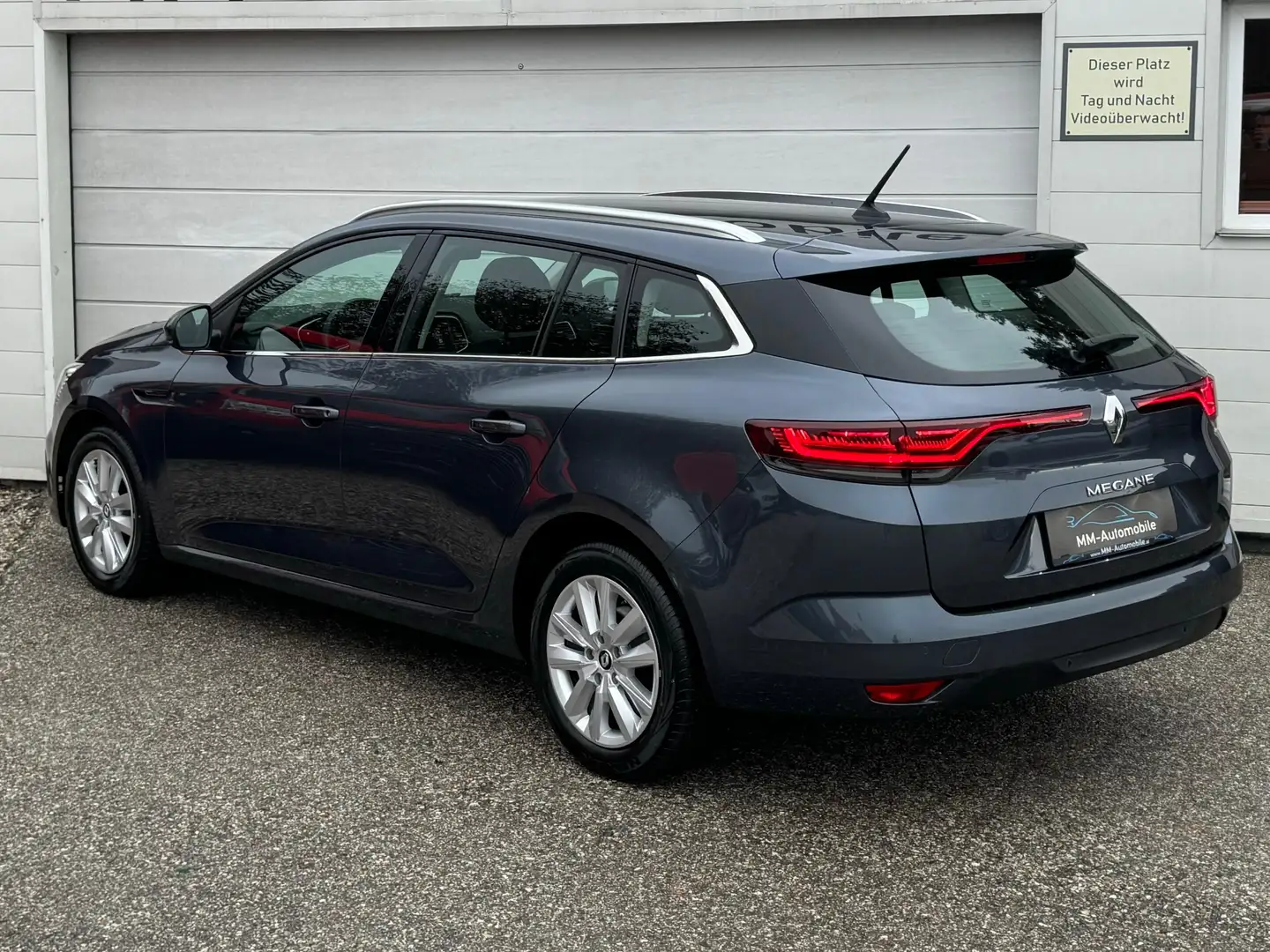 Renault Megane Business Edition*LED*SHZ*NAVI*PDC*uvm Grau - 2