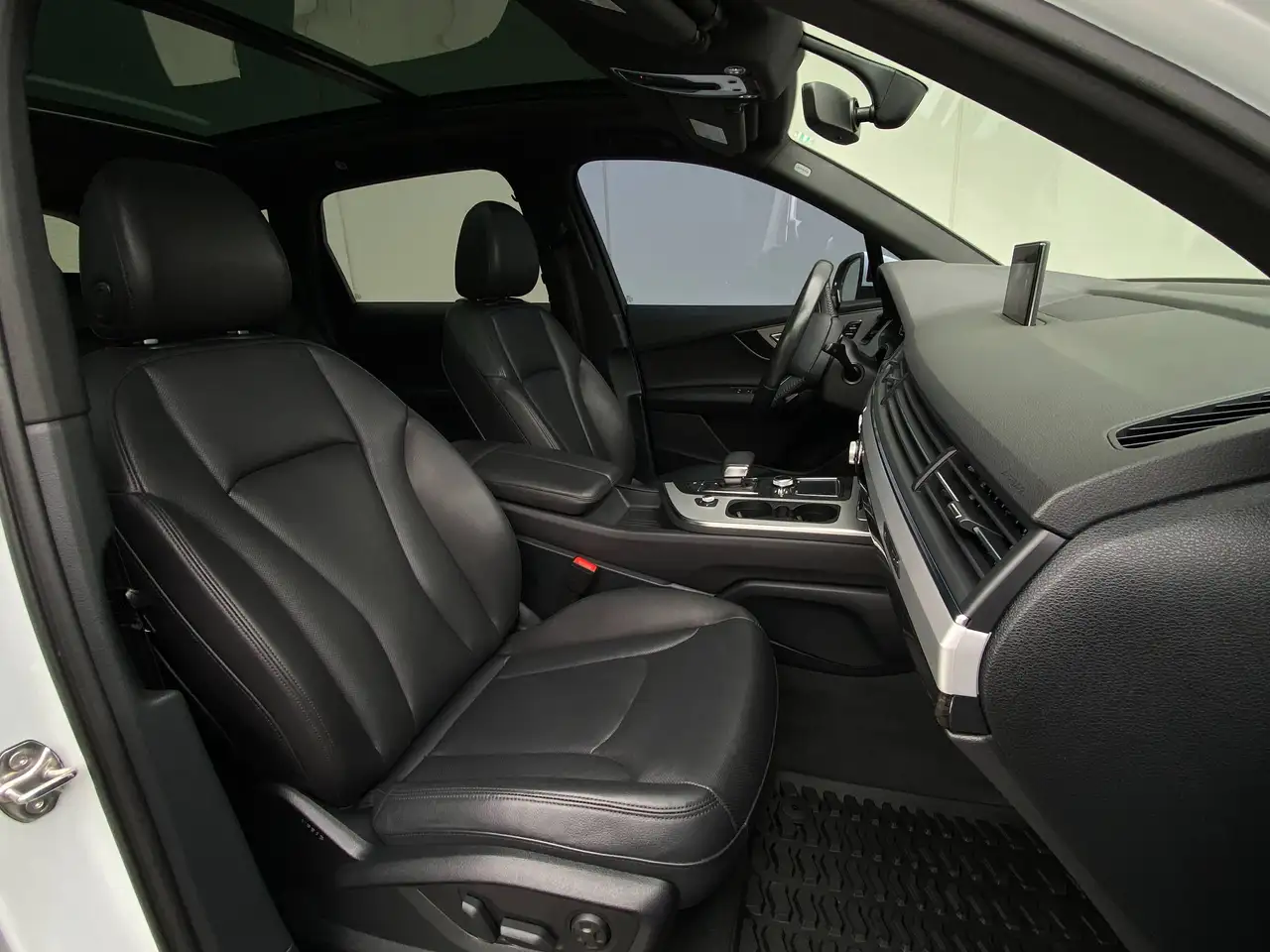 Audi Q7 снимка Audi Q7