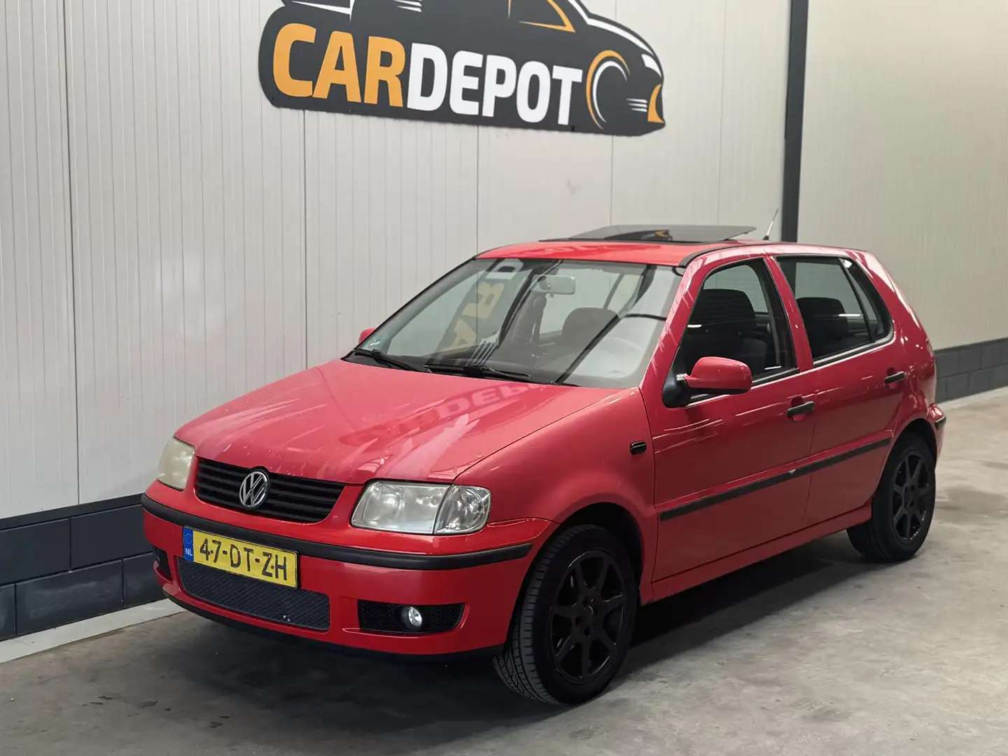 Volkswagen Polo 1.4 Trendline Airco Rood - 1