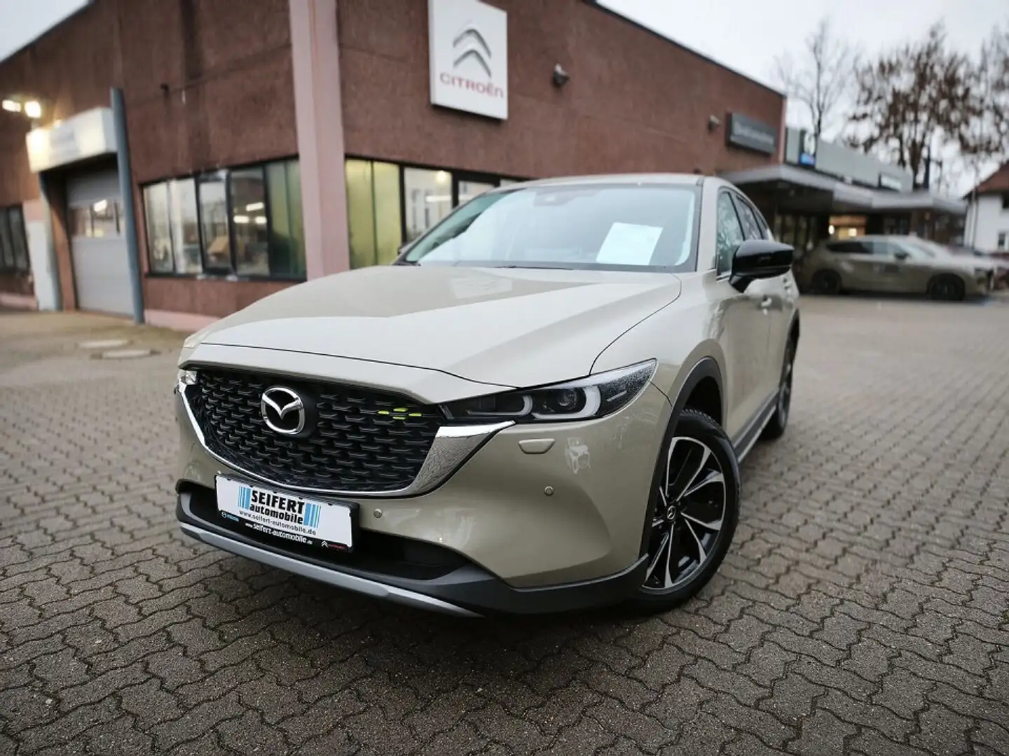 Mazda CX-5 SKYACTIV-G 165 NEWGROUND Beige - 1