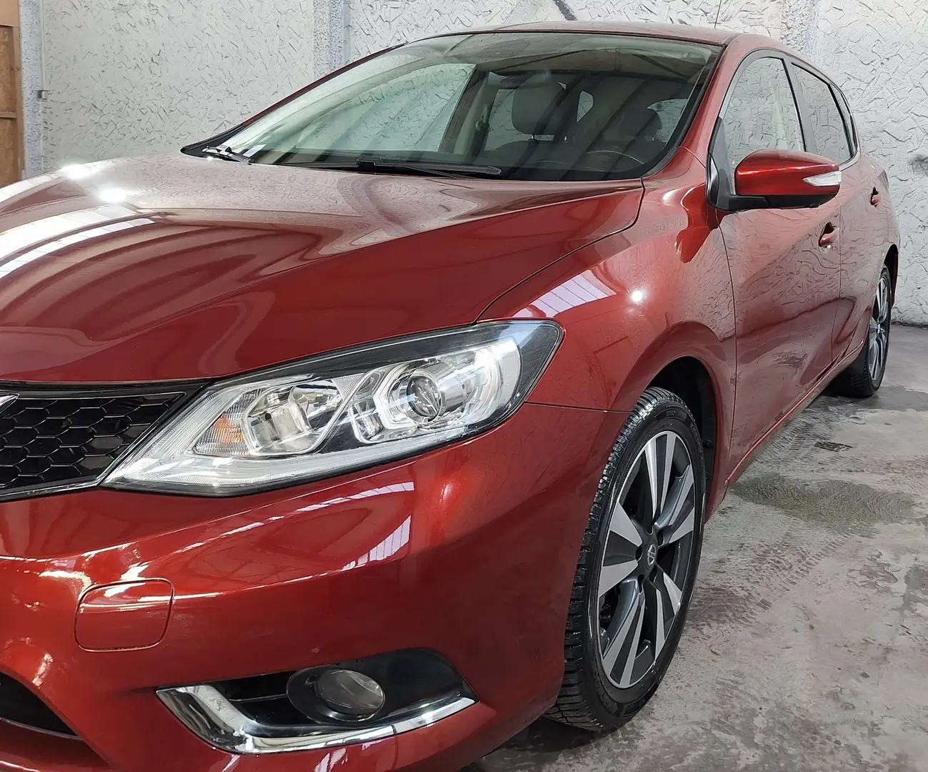 Nissan Pulsar Tekna Rot - 1