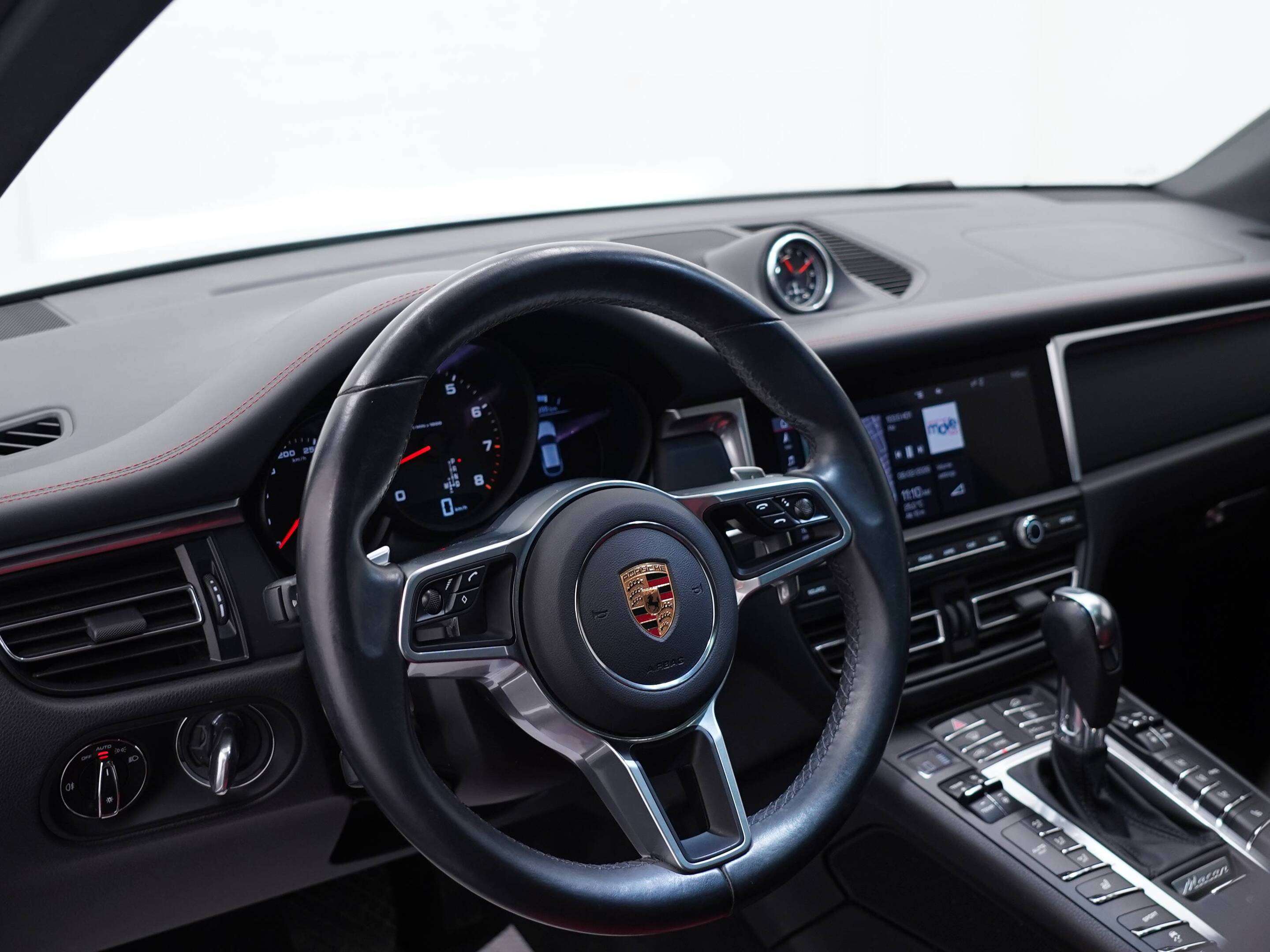 2021 Porsche Macan AWD thumb 27