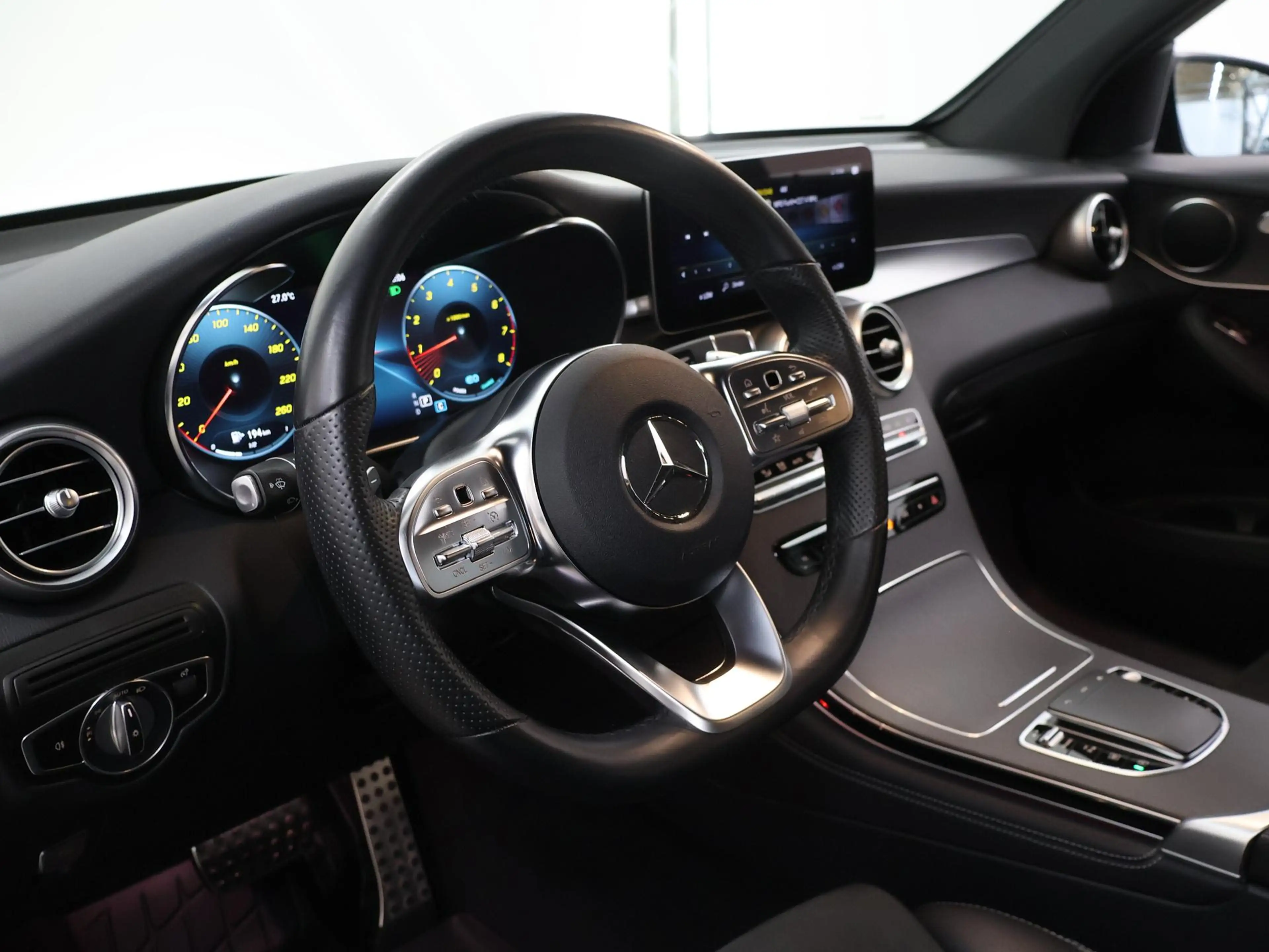 Mercedes-Benz GLC 200 4MATIC Premium | Night | Stoelverwarming | Widescr — photo 7