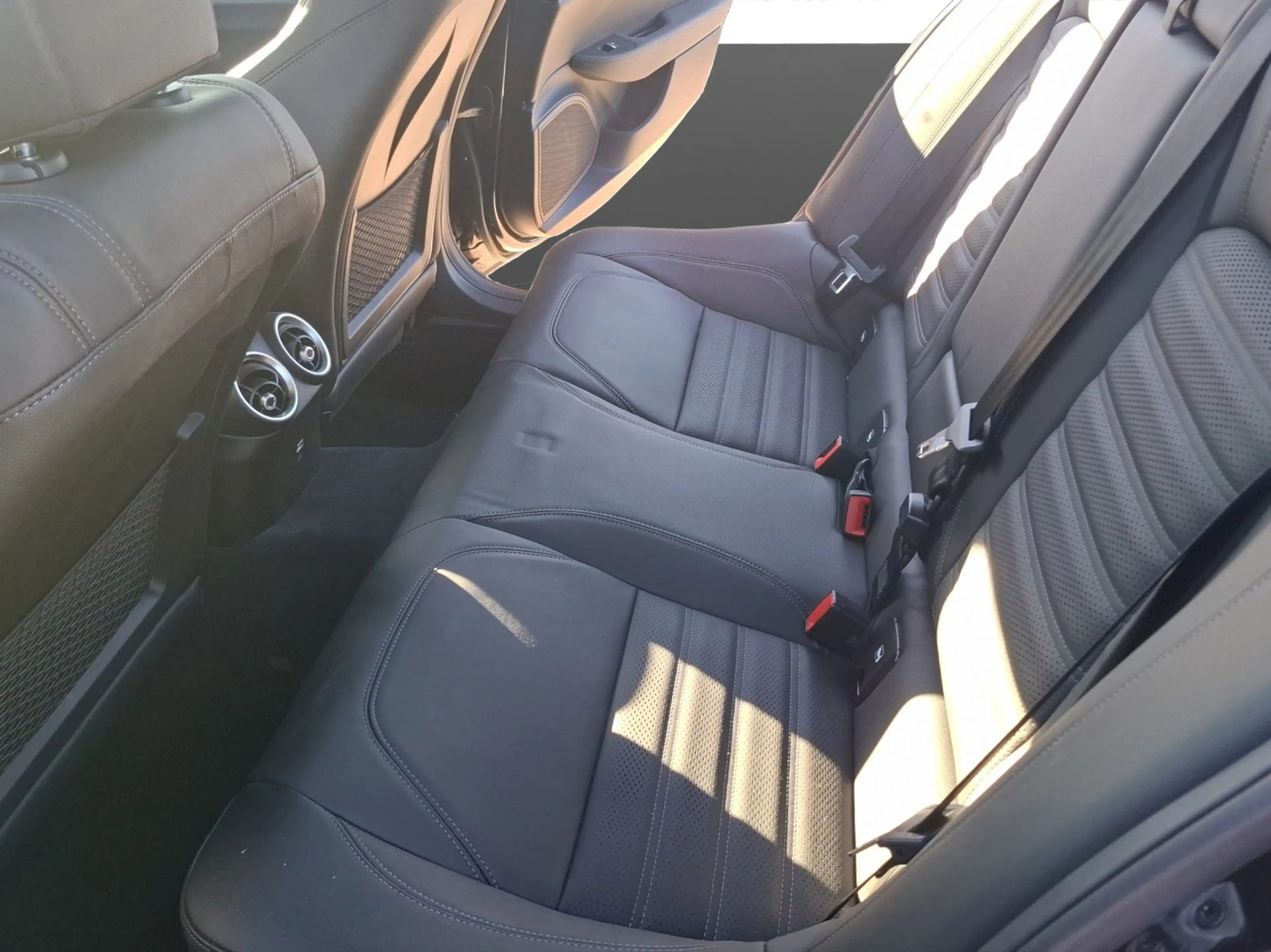 Alfa Romeo Giulia Quadrifoglio 2.9 V6 Bi-Turbo Kam.+KeyLess — photo 13