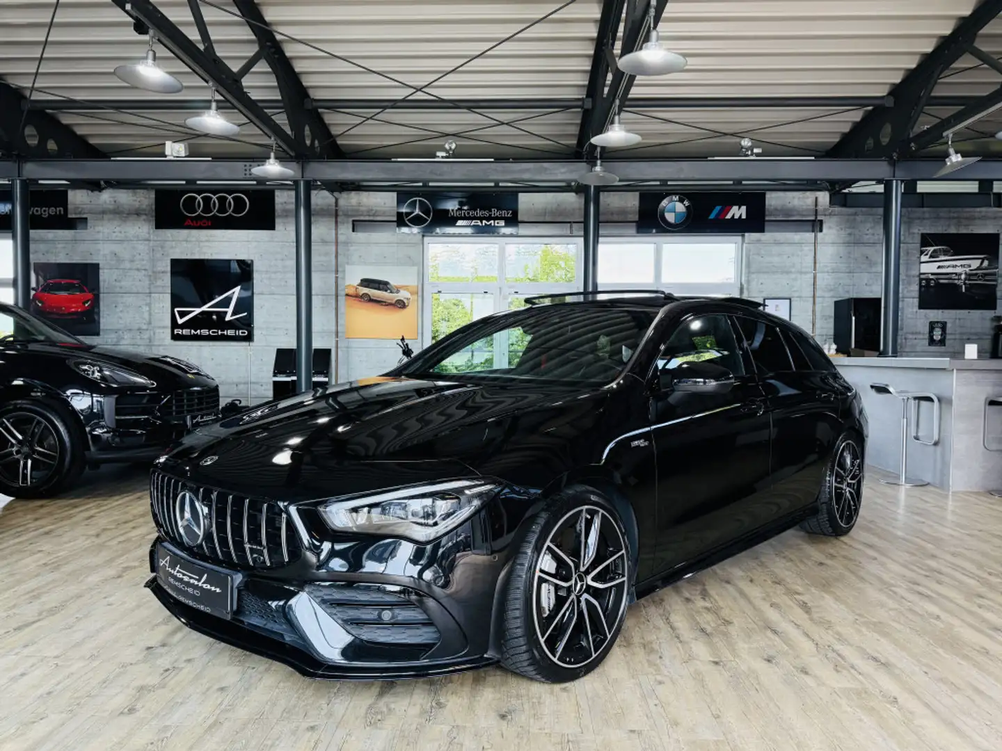 Mercedes-Benz CLA 35 AMG 4Matic*PANORAMA*NAVI Noir - 1
