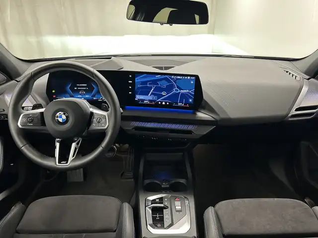 BMW 1 Series view 5