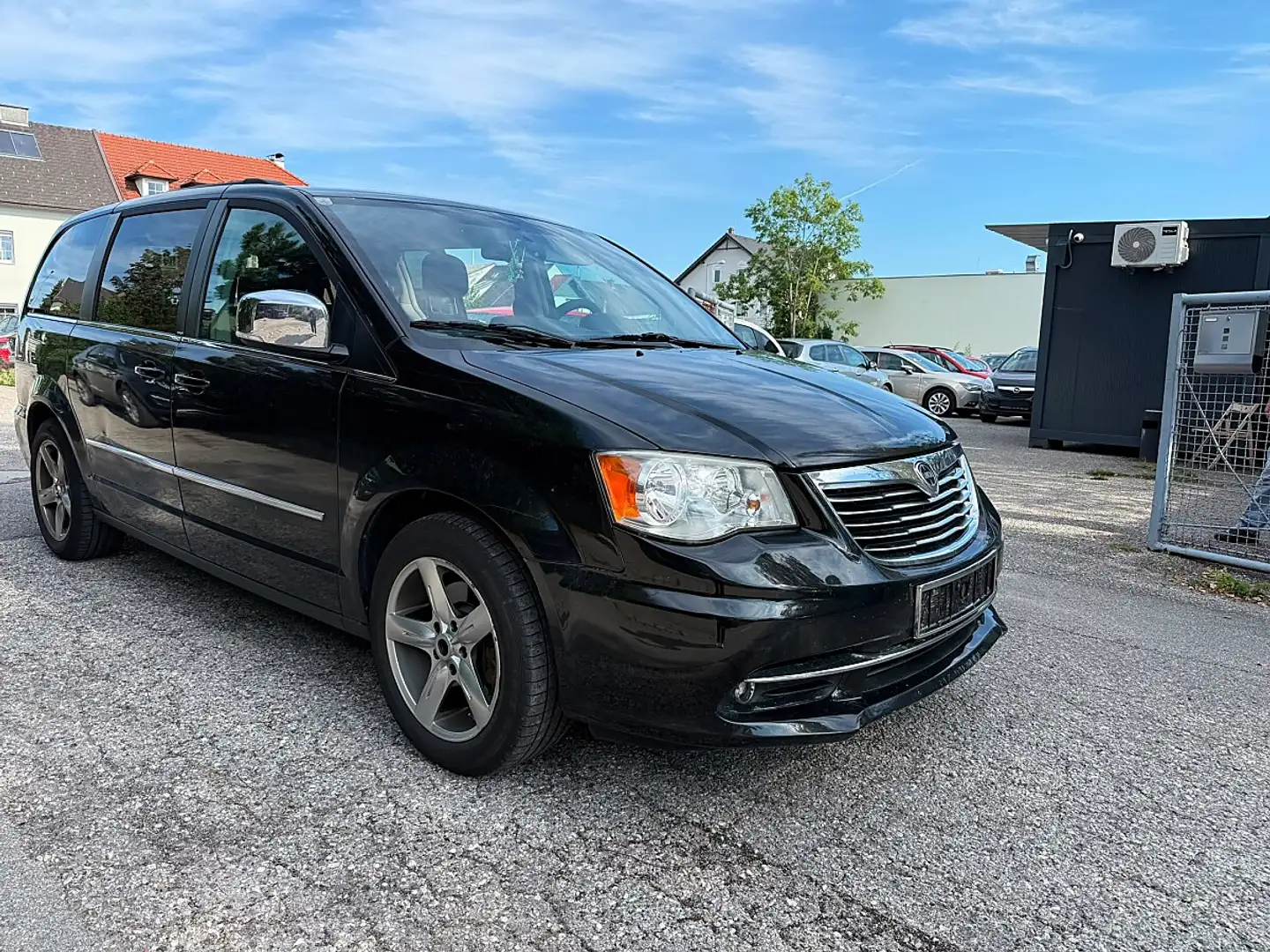 Lancia Voyager 2,8 CRD Platinum Schwarz - 1
