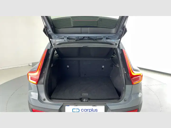 Volvo XC40 T2 Essential Manual 2022, foto 13