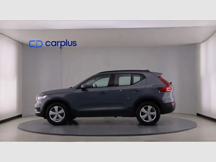 Volvo XC40 T2 Essential Manual 2022, foto 8