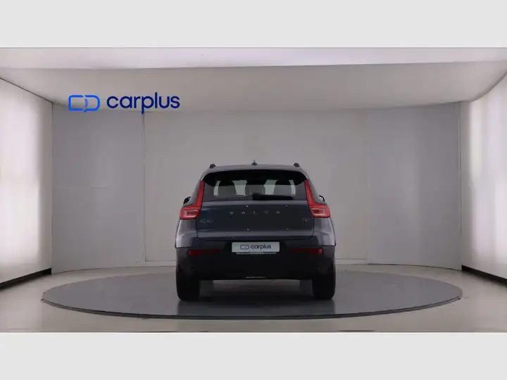 Volvo XC40 T2 Essential Manual 2022, foto 6