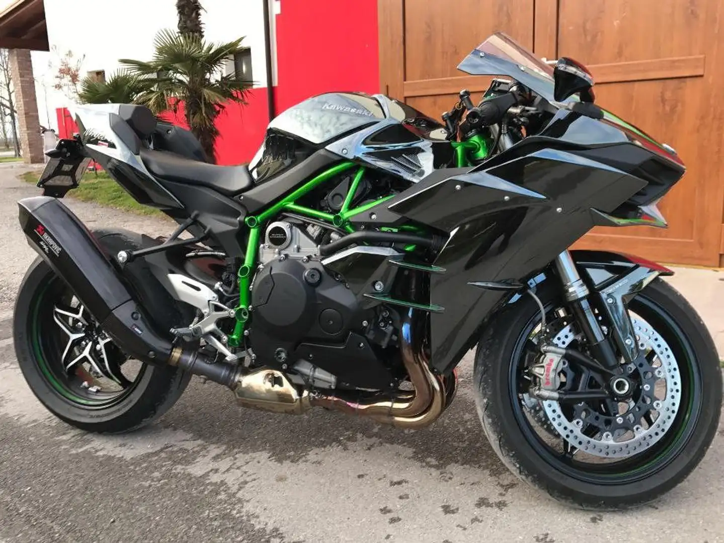 Kawasaki Ninja H2 - 1