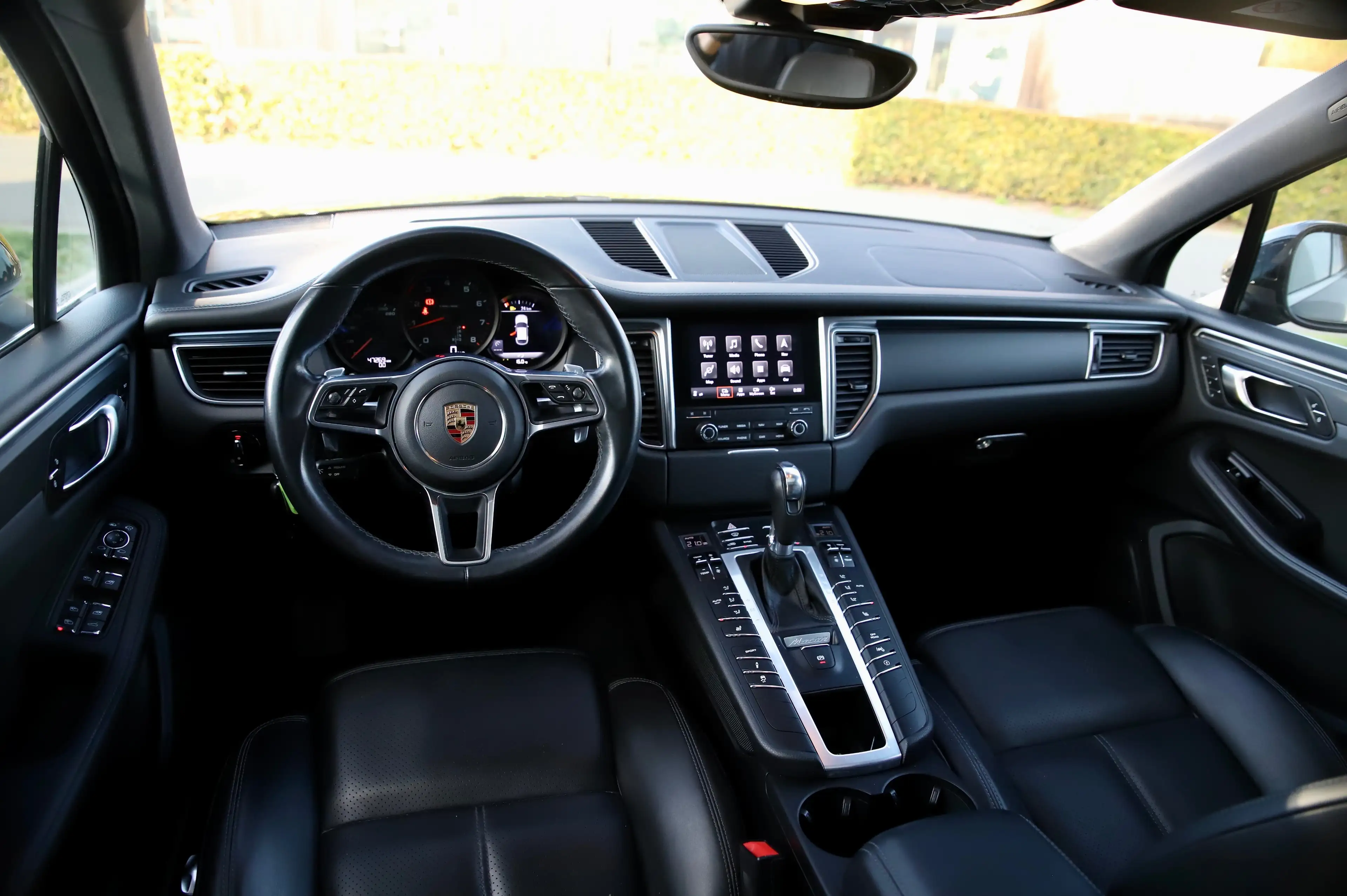 Porsche Macan 2.0T PDK - 21" Design - Pano - Camera - Memory - Trekhaak - ... — photo 13