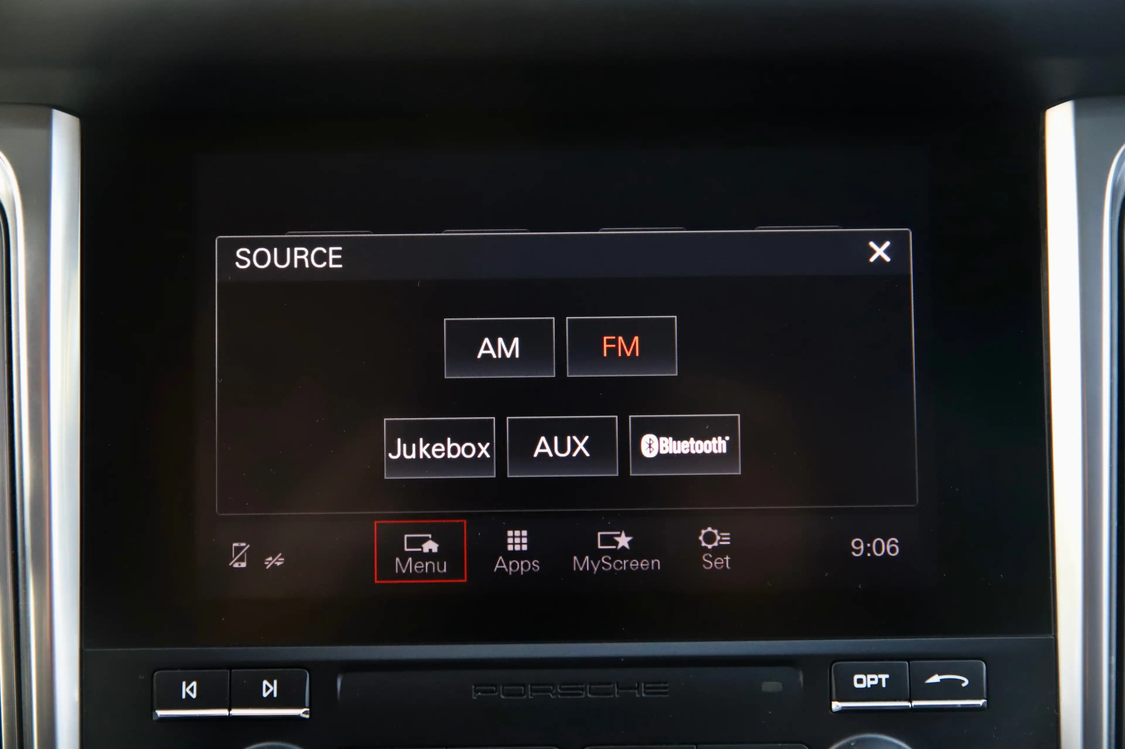 Porsche Macan 2.0T PDK - 21" Design - Pano - Camera - Memory - Trekhaak - ... — photo 32